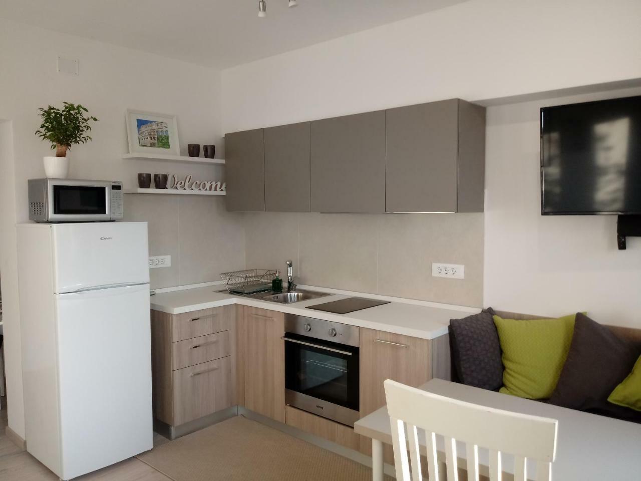 Sunsplash Apartments بولا المظهر الخارجي الصورة