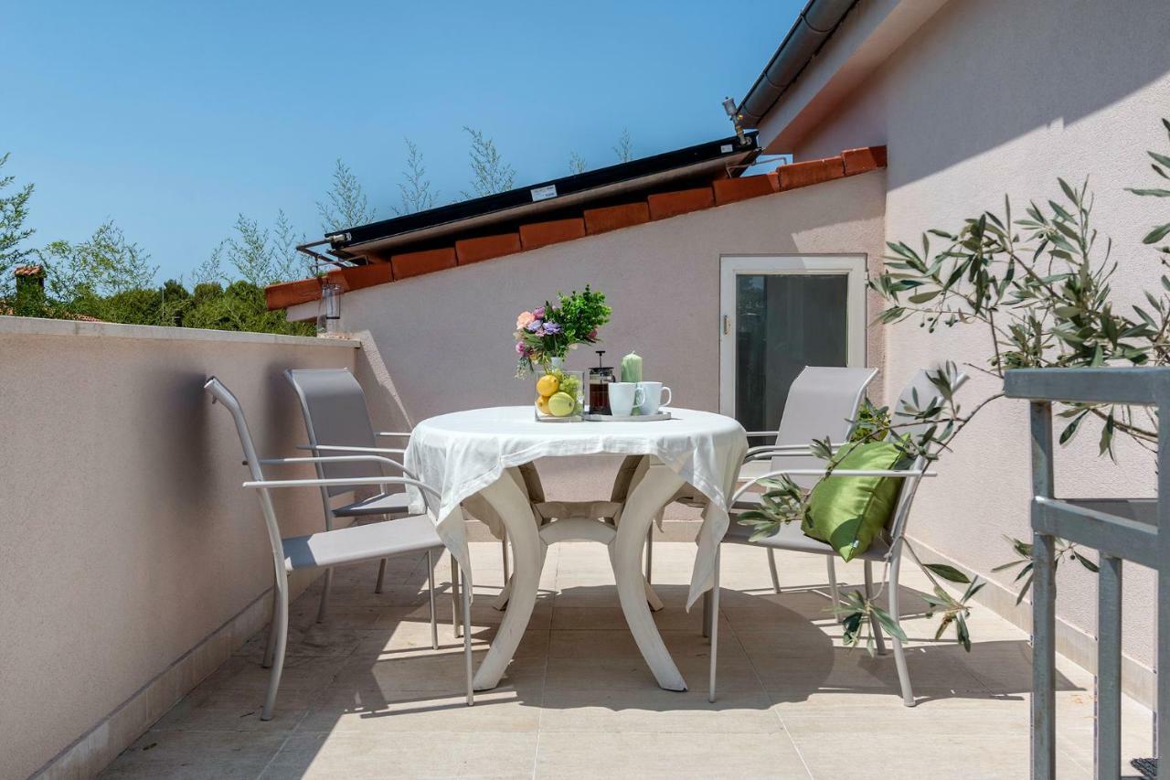 Sunsplash Apartments بولا المظهر الخارجي الصورة